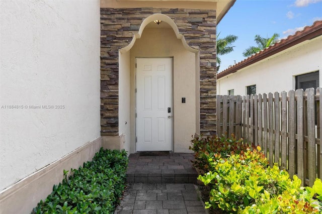 4 of 43 - 158 Ne 23rd Ter, Homestead, FL