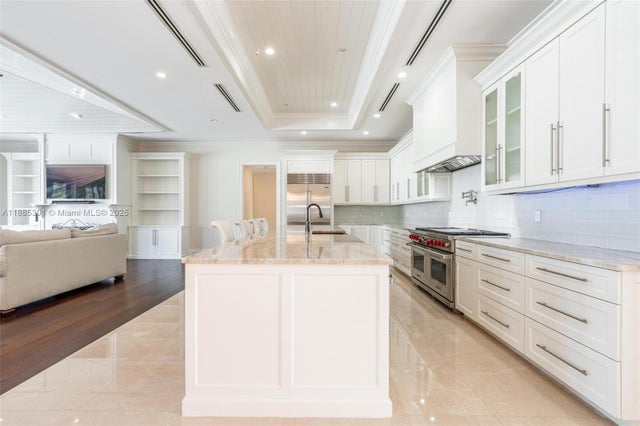 4 of 29 - 2381 Ne 24th St, Lighthouse Point, FL