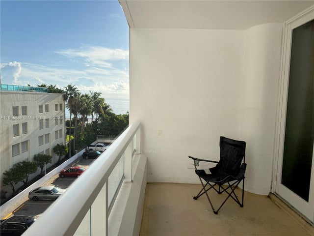 4 of 26 - 5005 Collins Ave 523, Miami Beach, FL