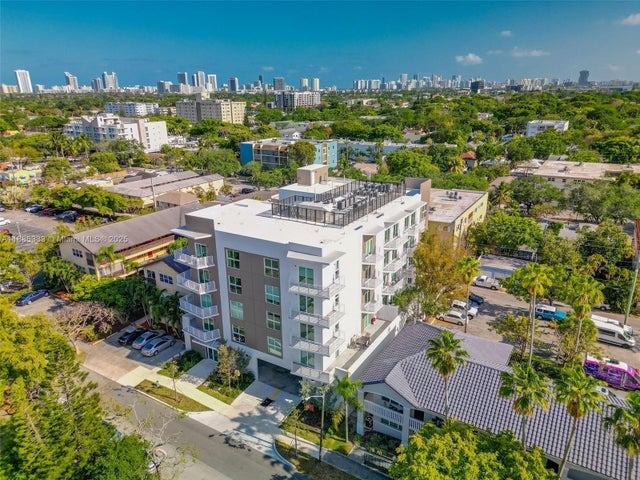 1 of 24 - 1938 Jackson St 306, Hollywood, FL