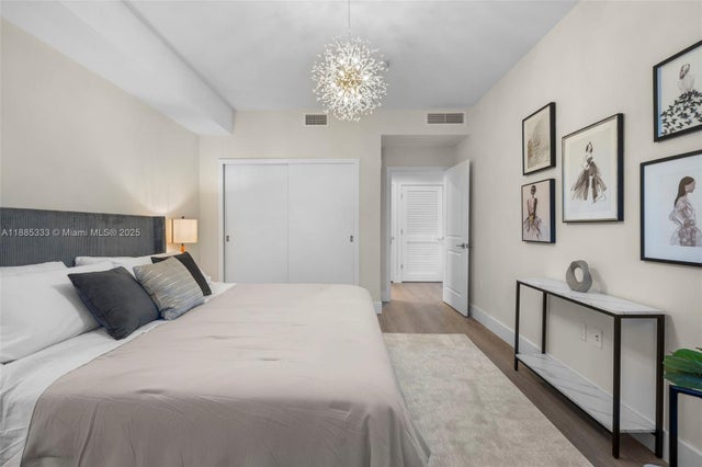 5 of 24 - 1938 Jackson St 306, Hollywood, FL