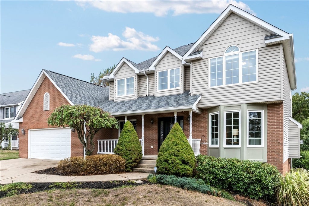 627 Alex Court, Cranberry