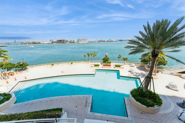 1 of 21 - 808 Brickell Key 1406, Miami, FL