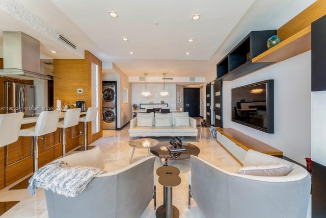 3 of 21 - 808 Brickell Key 1406, Miami, FL