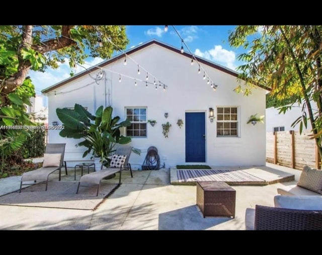 1 of 25 - 149 Nw 48th St, Miami, FL