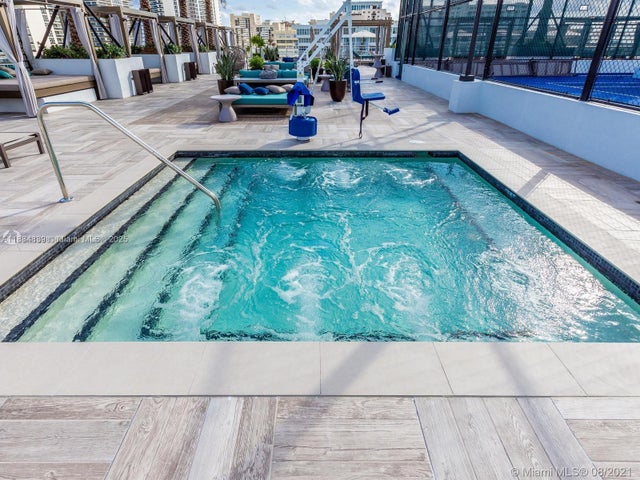 4 of 20 - 4010 S Ocean Dr R401, Hollywood, FL