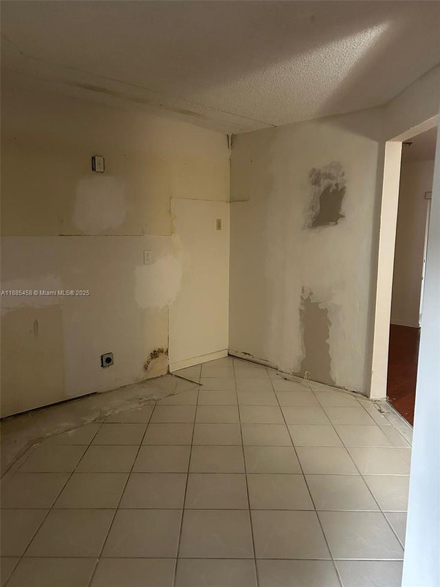 5 of 17 - 6555 W Broward Blvd 104, Plantation, FL