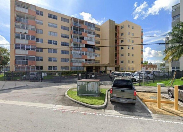 1 of 14 - 16400 Ne 17th Ave 701, North Miami Beach, FL