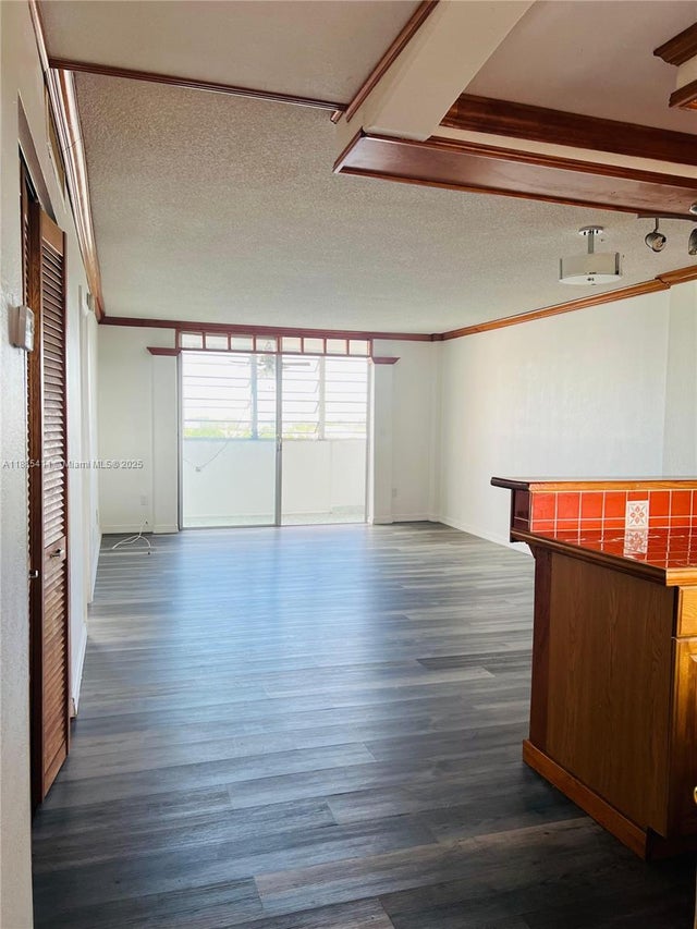 3 of 14 - 16400 Ne 17th Ave 701, North Miami Beach, FL