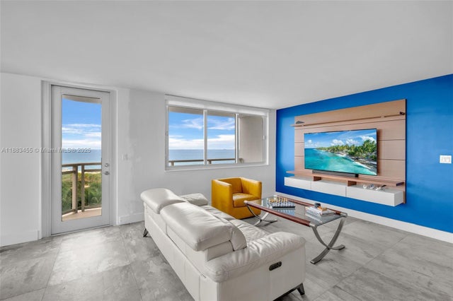 5 of 24 - 7135 Collins Ave 736, Miami Beach, FL