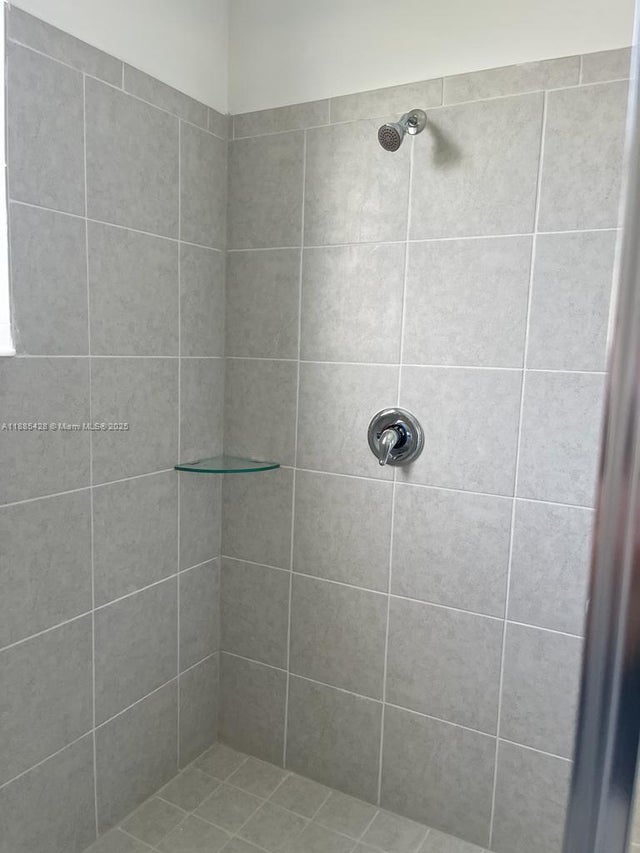 5 of 13 - 14806 Sw 163rd St, Miami, FL