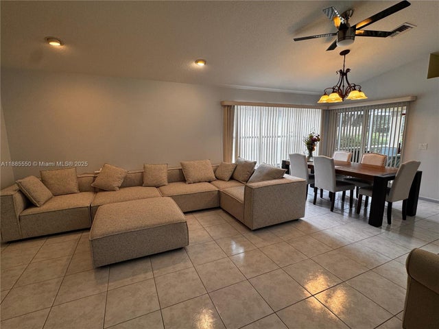 3 of 37 - 7131 Whitfield Ave, Boynton Beach, FL