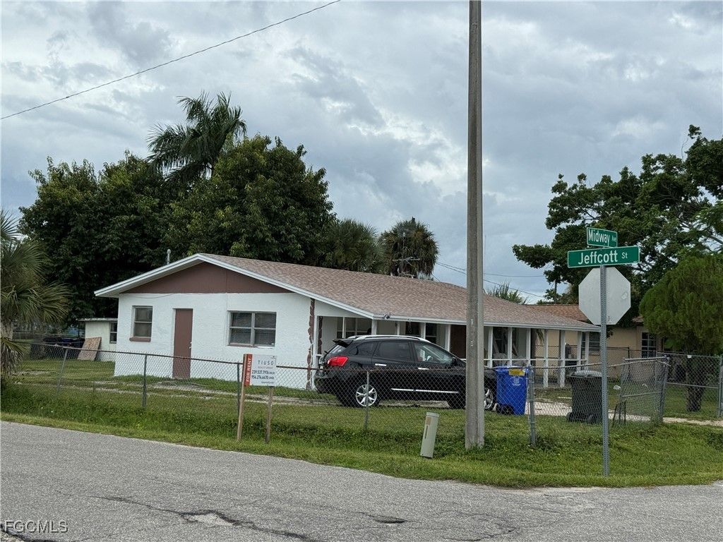 2629 Midway Ave, FORT MYERS
