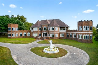 Photo of Listing #A11885596