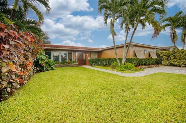 4 of 43 - 4815 Cleveland St, Hollywood, FL