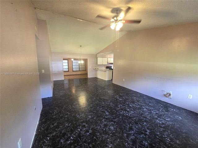 3 of 20 - 250 Tanager Avenue, Sebring, FL