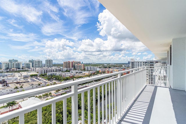 4 of 40 - 210 174th St 2406, Sunny Isles Beach, FL