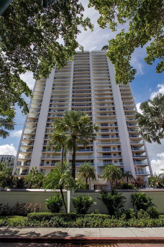 3 of 23 - 19500 Turnberry Way 3c, Aventura, FL
