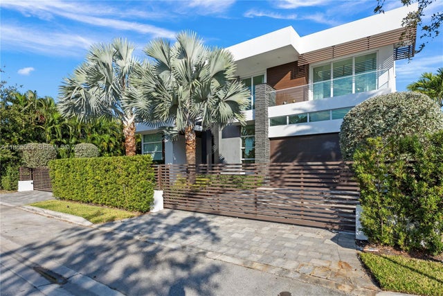 1261 99th St, Bay Harbor Islands