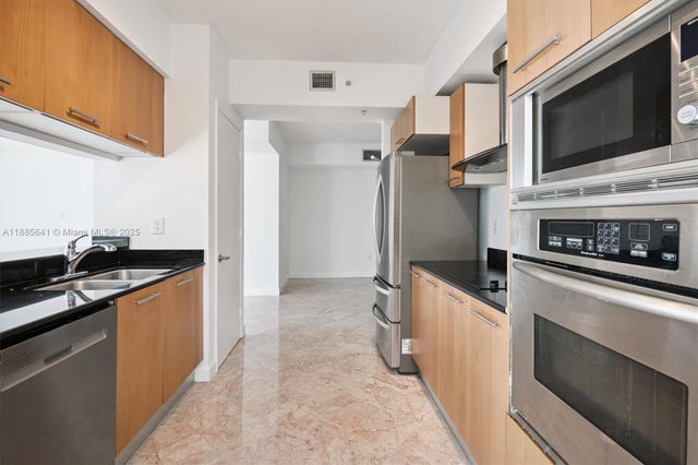 5 of 20 - 5970 Indian Creek Dr 302, Miami Beach, FL