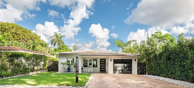 1 of 39 - 335 Romano Ave, Coral Gables, FL