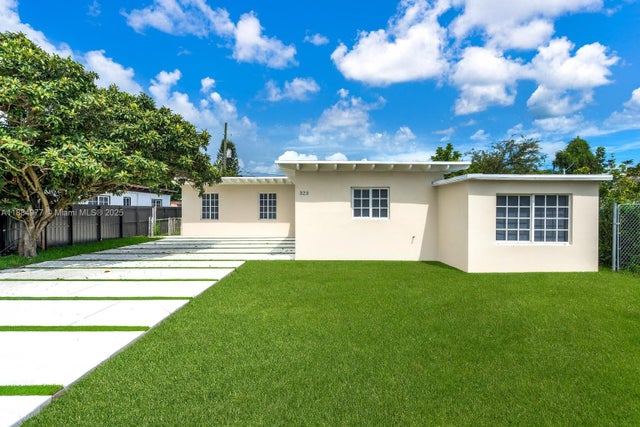 3 of 30 - 323 Nw 104th Ter, Miami, FL