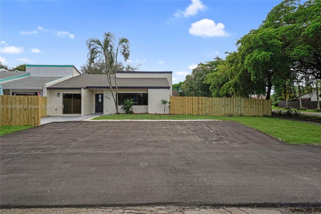2 of 33 - 6980 Nw 29th Way, Fort Lauderdale, FL
