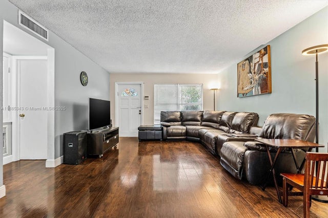 4 of 40 - 3321 Nw 64th St, Fort Lauderdale, FL
