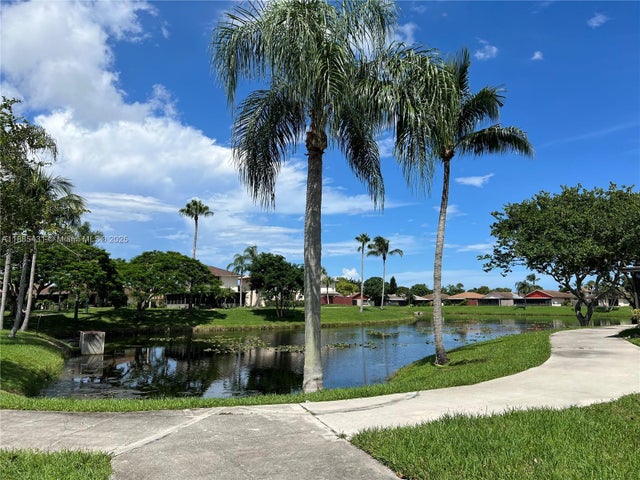 3 of 44 - 5445 Mendoza St, West Palm Beach, FL