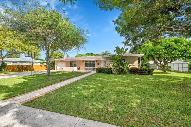 3 of 49 - 505 Nw 20th St, Homestead, FL