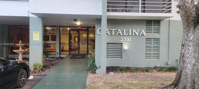 2 of 19 - 2731 Taft St 106, Hollywood, FL