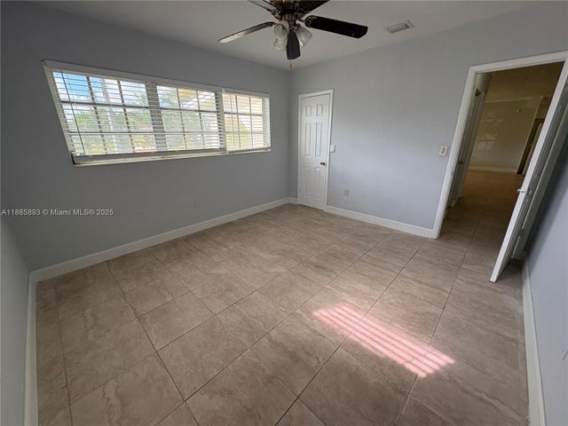 4 of 20 - 165 Nw 192nd St, Miami Gardens, FL