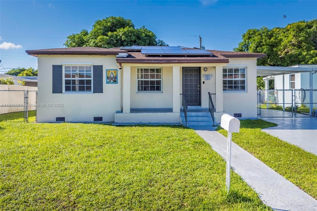 280 E 39th St, Hialeah