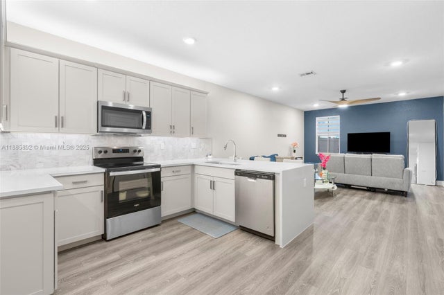 5 of 25 - 110 Sw 171st Way, Pembroke Pines, FL