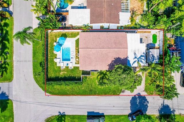 4 of 42 - 1730 Ne 9th Ave, Fort Lauderdale, FL