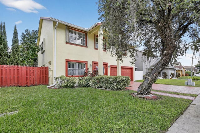 3 of 66 - 1001 Sw 100th Ter, Pembroke Pines, FL
