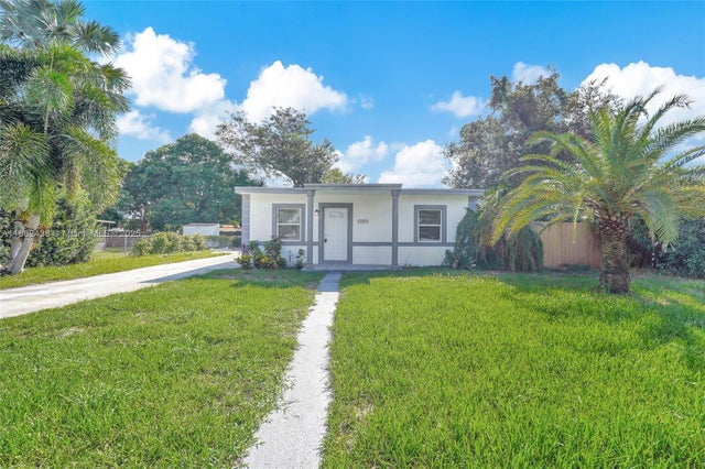 1 of 48 - 15955 Nw 21st Ave, Miami Gardens, FL