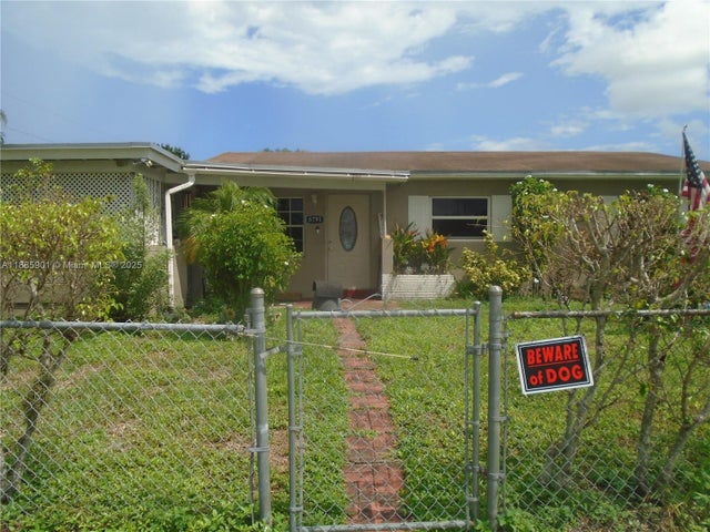3 of 32 - 6791 Hope St, Hollywood, FL