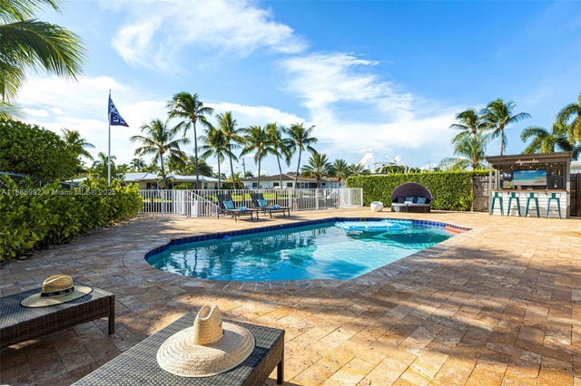 4 of 50 - 2719 Se 11th St, Pompano Beach, FL