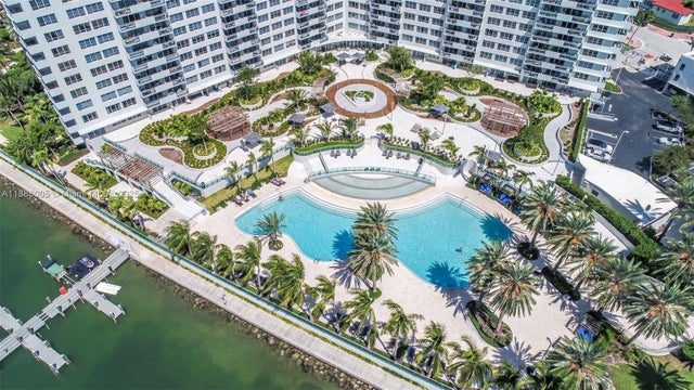 4 of 44 - 1500 Bay Rd 122s, Miami Beach, FL