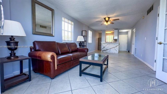 5 of 10 - 1731 Se 15th St 315, Fort Lauderdale, FL