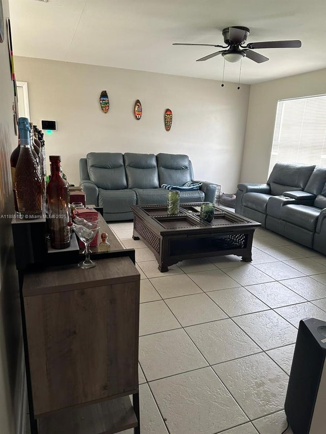 4 of 15 - 849 Sw Bayshore Blvd, Port St Lucie, FL