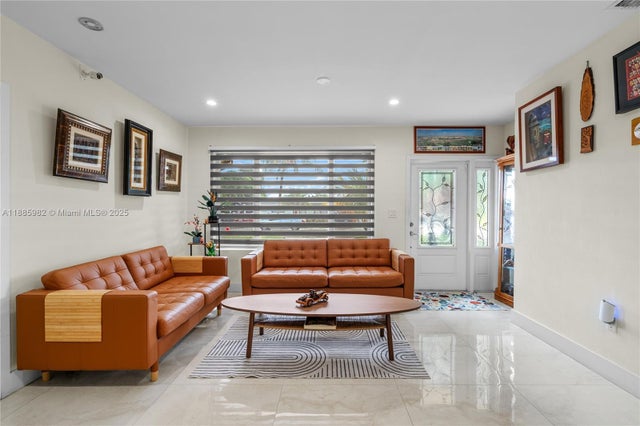 5 of 46 - 5430 W 14th Ave, Hialeah, FL