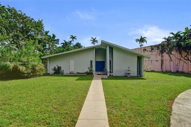 1 of 46 - 5785 Sw 82nd Ave, Miami, FL