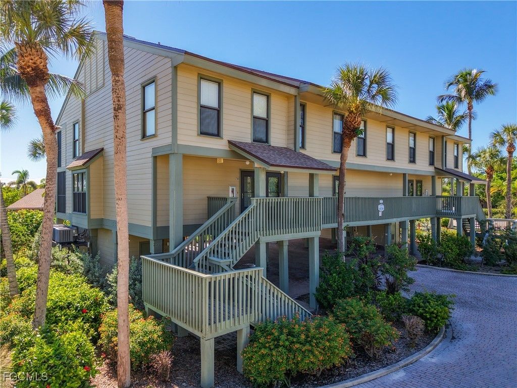 16750 Bocilla Palms Dr 74, BOKEELIA