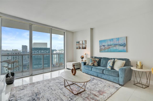 4 of 41 - 485 Brickell Ave 4207, Miami, FL