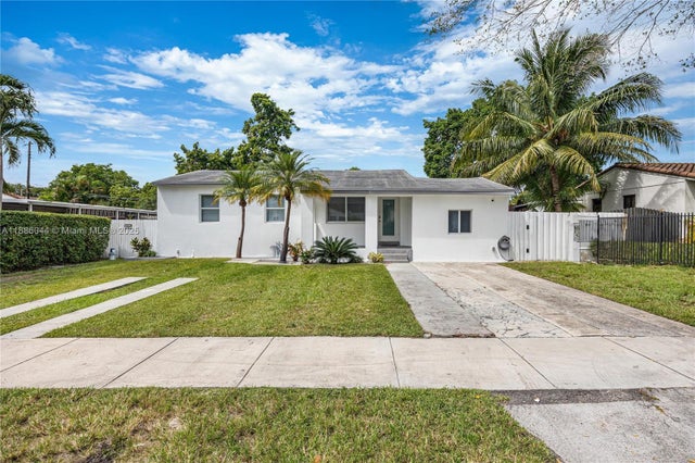 1 of 22 - 670 Flagami Blvd, Miami, FL