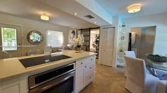 5 of 21 - 827 Ne 140th St, North Miami, FL