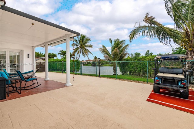 2 of 33 - 2911 Sw 149th Pl, Miami, FL
