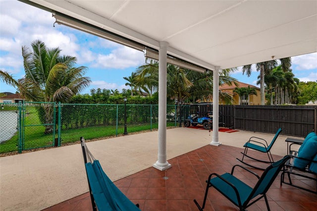 4 of 33 - 2911 Sw 149th Pl, Miami, FL